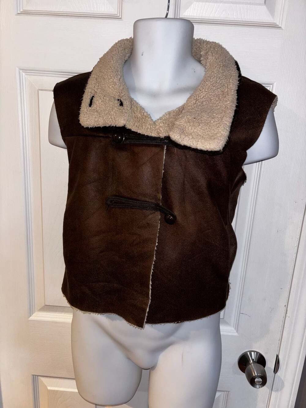 Jennifer Lopez Brown Faux Suede Sherpa Lined Toggle Button Vest